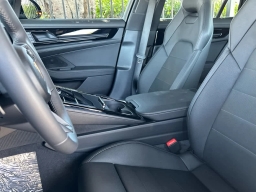 Porsche Panamera Base RWD 2026