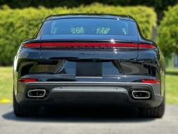Porsche Panamera Base RWD 2026
