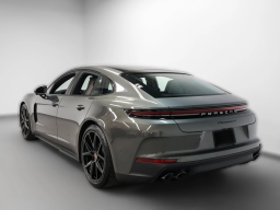 Porsche Panamera 4 AWD 2026