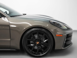 Porsche Panamera 4 AWD 2026