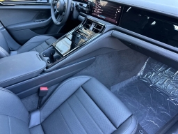 Porsche Panamera 4 E-Hybrid AWD 2026