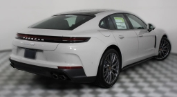 Porsche Panamera 4 E-Hybrid AWD 2026