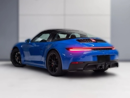 Porsche 911 4 GTS Targa 2026
