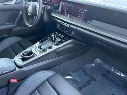 Porsche 911 Carrera Cabriolet 2026