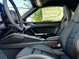 Porsche 911 Carrera Cabriolet 2026