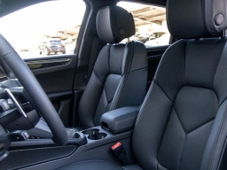 Porsche Macan T AWD 2026