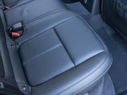 Porsche Macan T AWD 2026