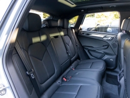 Porsche Macan T AWD 2026