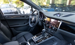 Porsche Macan T AWD 2026