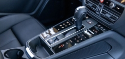 Porsche Macan T AWD 2026