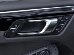Porsche Macan T AWD 2026