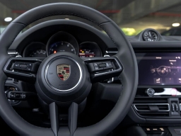 Porsche Macan T AWD 2026