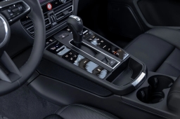 Porsche Macan T AWD 2026