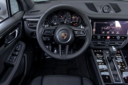 Porsche Macan T AWD 2026