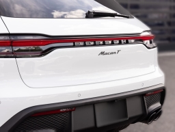 Porsche Macan T AWD 2026