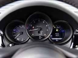 Porsche Macan T AWD 2026