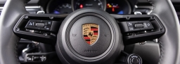Porsche Macan T AWD 2026