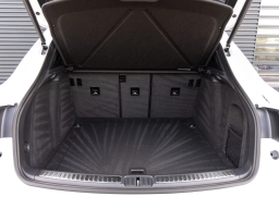 Porsche Macan T AWD 2026