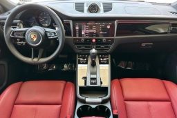 Porsche Macan T AWD 2026