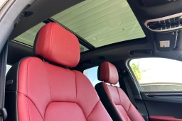 Porsche Macan T AWD 2026