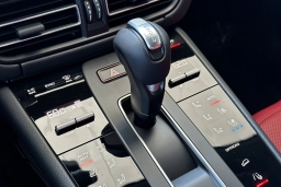 Porsche Macan T AWD 2026