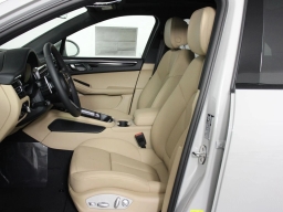 Porsche Macan T AWD 2026