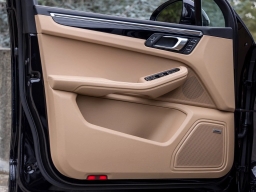 Porsche Macan T AWD 2026