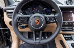 Porsche Macan T AWD 2026