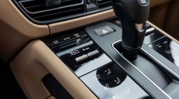 Porsche Macan T AWD 2026