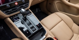 Porsche Macan T AWD 2026