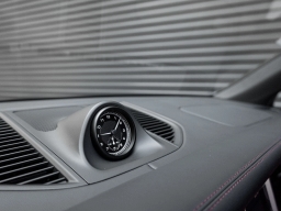 Porsche Macan T AWD 2026