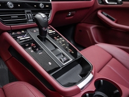 Porsche Macan T AWD 2026