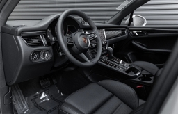 Porsche Macan T AWD 2026