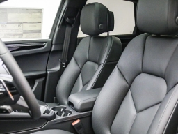 Porsche Macan T AWD 2026