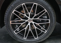 Porsche Macan T AWD 2026