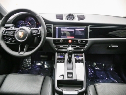 Porsche Macan T AWD 2026