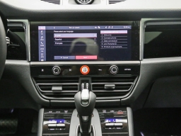 Porsche Macan T AWD 2026