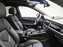 Porsche Macan T AWD 2026