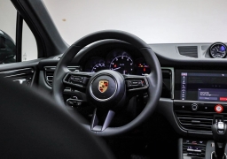 Porsche Macan T AWD 2026