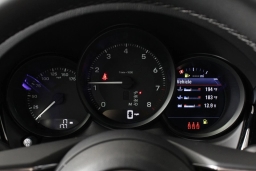 Porsche Macan T AWD 2026