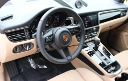 Porsche Macan T AWD 2026
