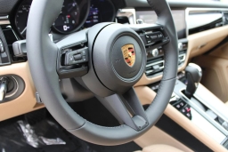 Porsche Macan T AWD 2026