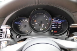 Porsche Macan T AWD 2026