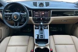 Porsche Macan T AWD 2026