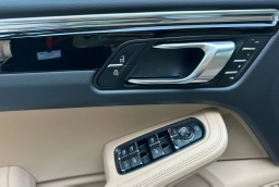 Porsche Macan T AWD 2026