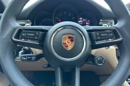 Porsche Macan T AWD 2026