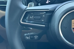 Porsche Macan T AWD 2026