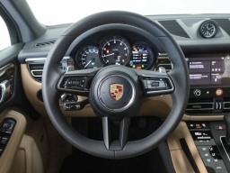 Porsche Macan Base AWD 2026