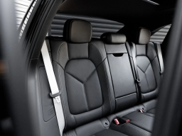 Porsche Macan T AWD 2026