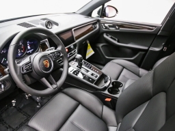 Porsche Macan T AWD 2026